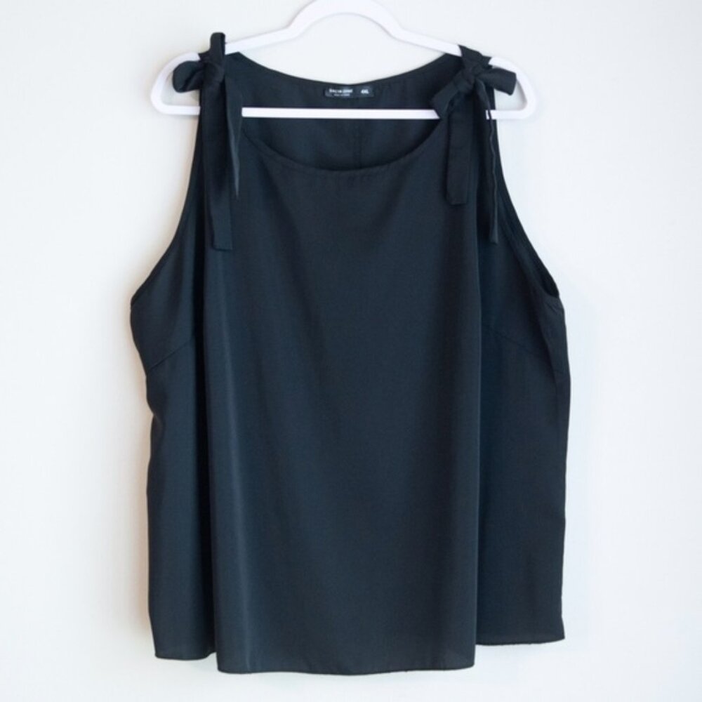 3 for $10 Shein Faux Tie Shoulder Tank size 4XL